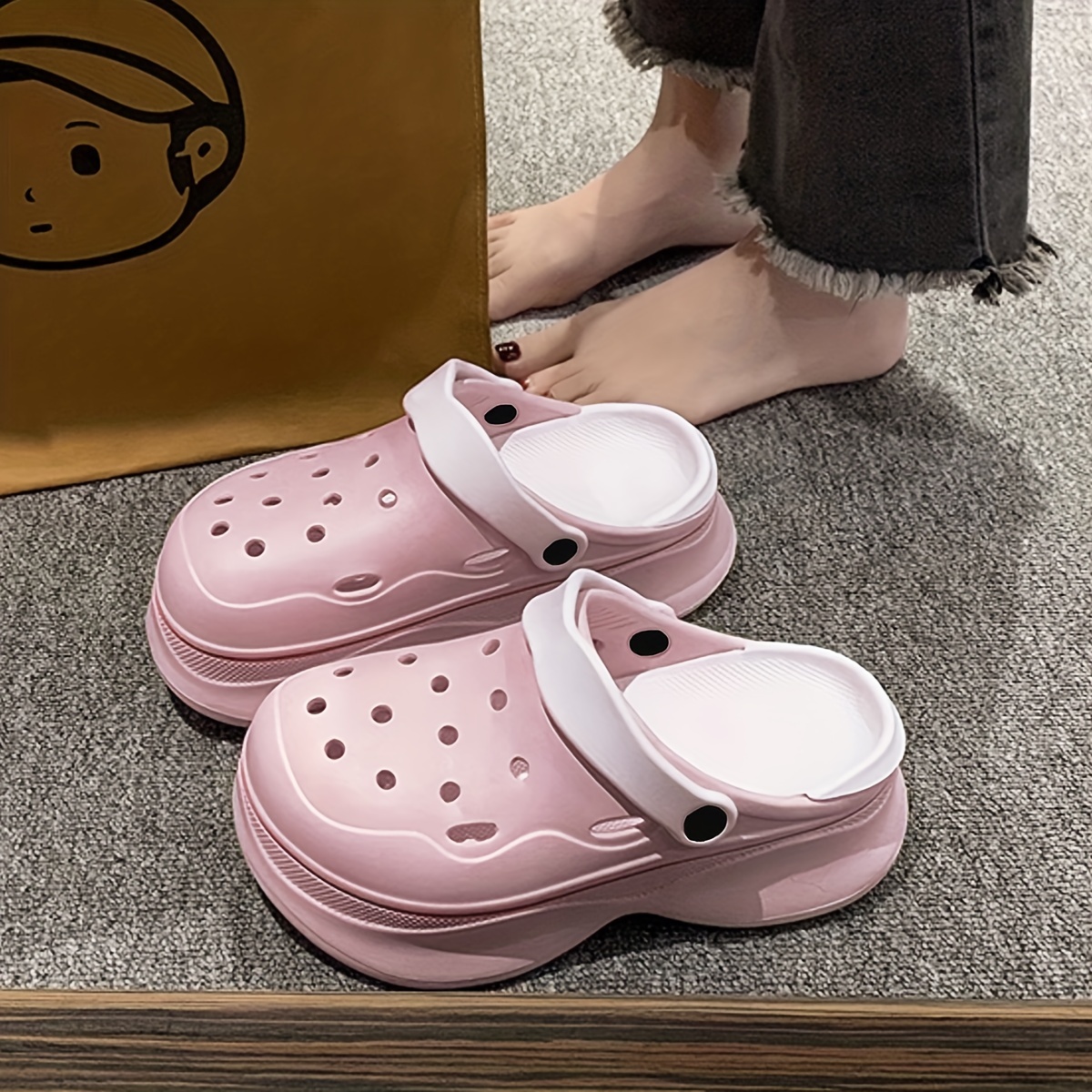 womens solid color pillow clogs slip on soft sole platform casual summer slides versatile non slip garden shoes details 5